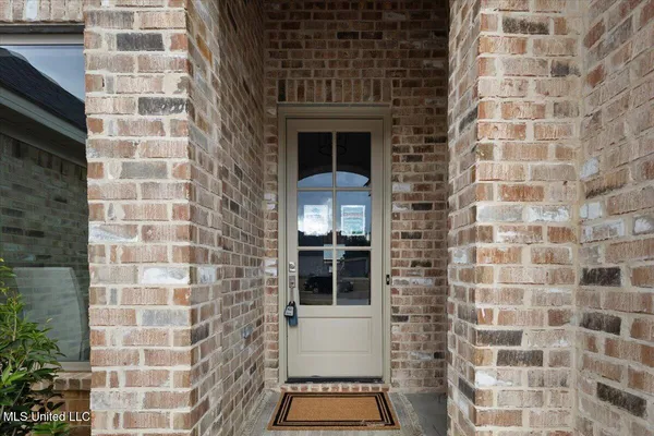 $409,900 | 917 Brunswick Court, Flowood, MS 39232