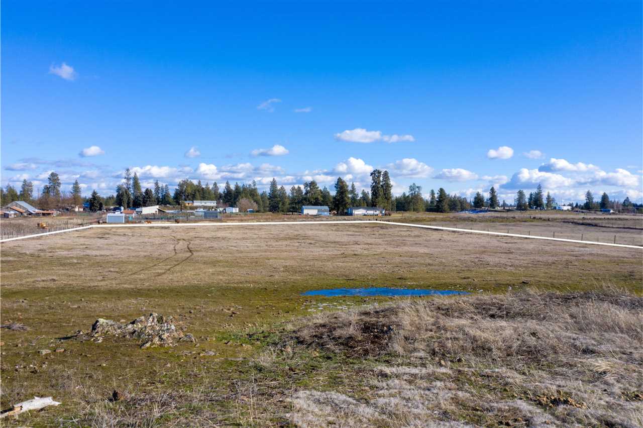 4328 South Abbott Road Spokane, WA 99224 - Photo 1 of 17