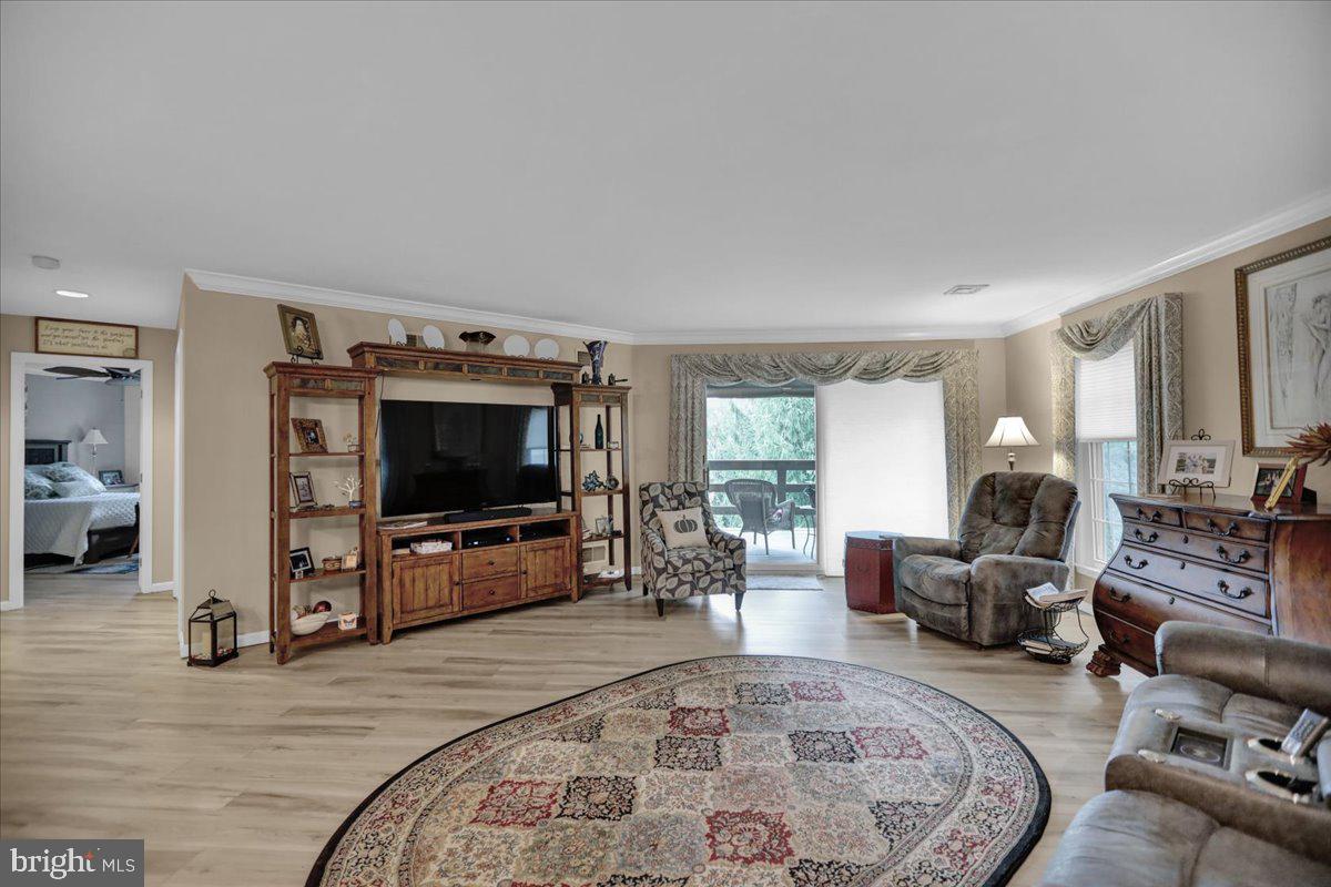 2035 Meadow Glen Reading, PA 19610 - Photo 7 of 29