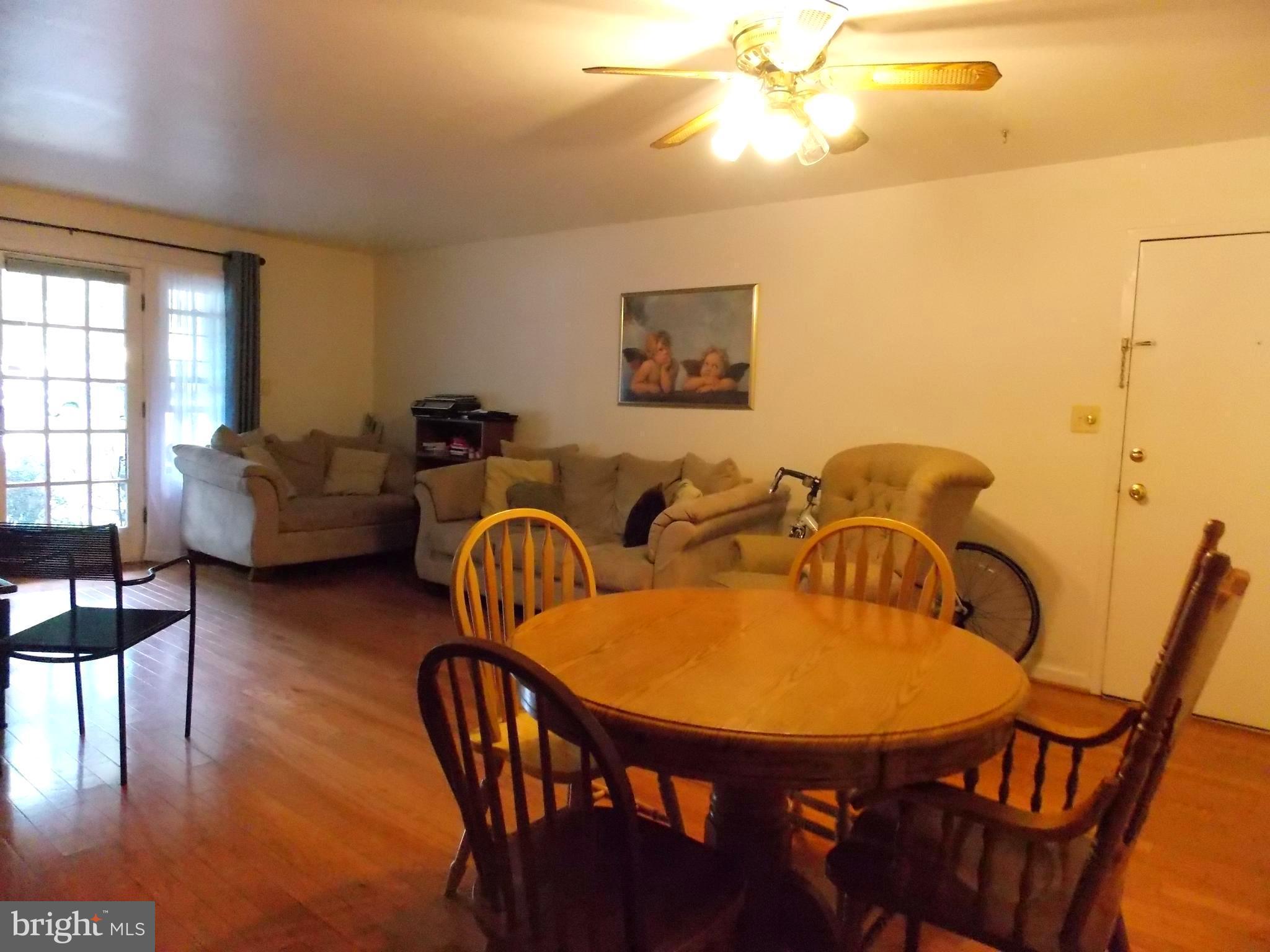 5901 Kingsford Road, Unit 436 Springfield, VA 22152 - Photo 4 of 22 Dining Room