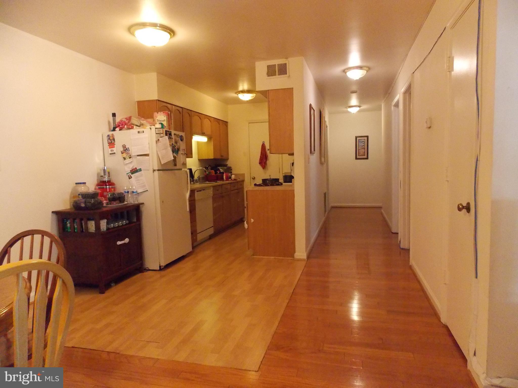 5901 Kingsford Road, Unit 436 Springfield, VA 22152 - Photo 9 of 22 Hallway