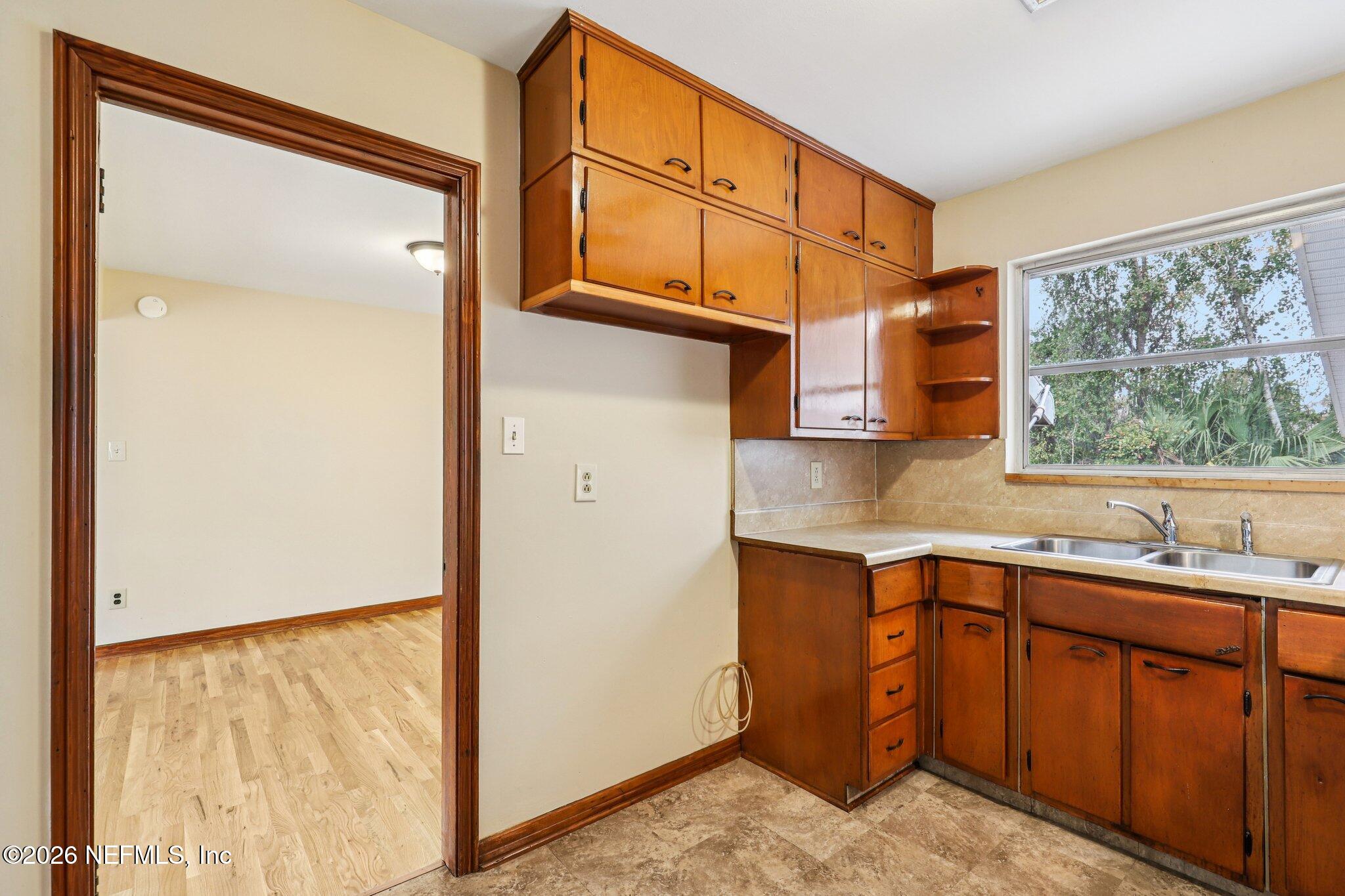 2439 Gayland Road Jacksonville, FL 32218 - Photo 20 of 40 Kitchen Entry