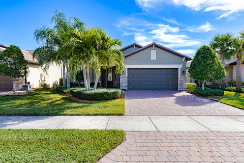 $529,000 | 221 Southeast Longview Drive, Port St. Lucie, FL 34984