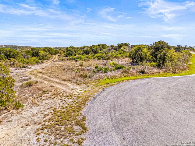 a view of a pathway both side of building