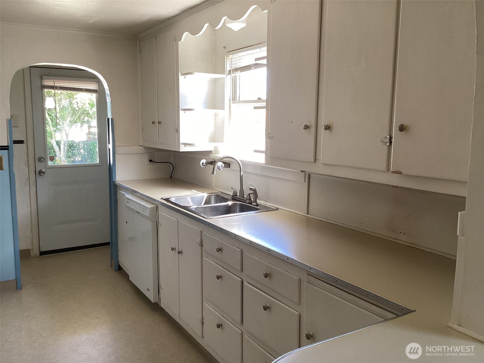 2219 Rockefeller Avenue, Unit A Everett, WA 98201 - Photo 4 of 11