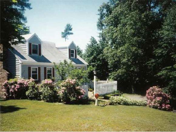 10 Country Road Hampstead, NH 03826 - Photo 1 of 1 Gallery Image 1