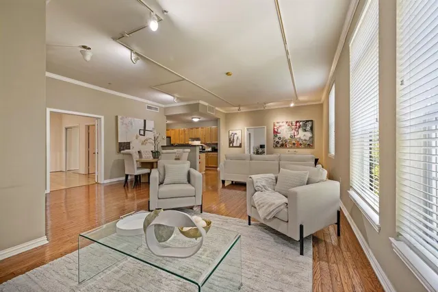 $430,000 | 2305 Worthington Street, Unit 328, Dallas, TX 75204