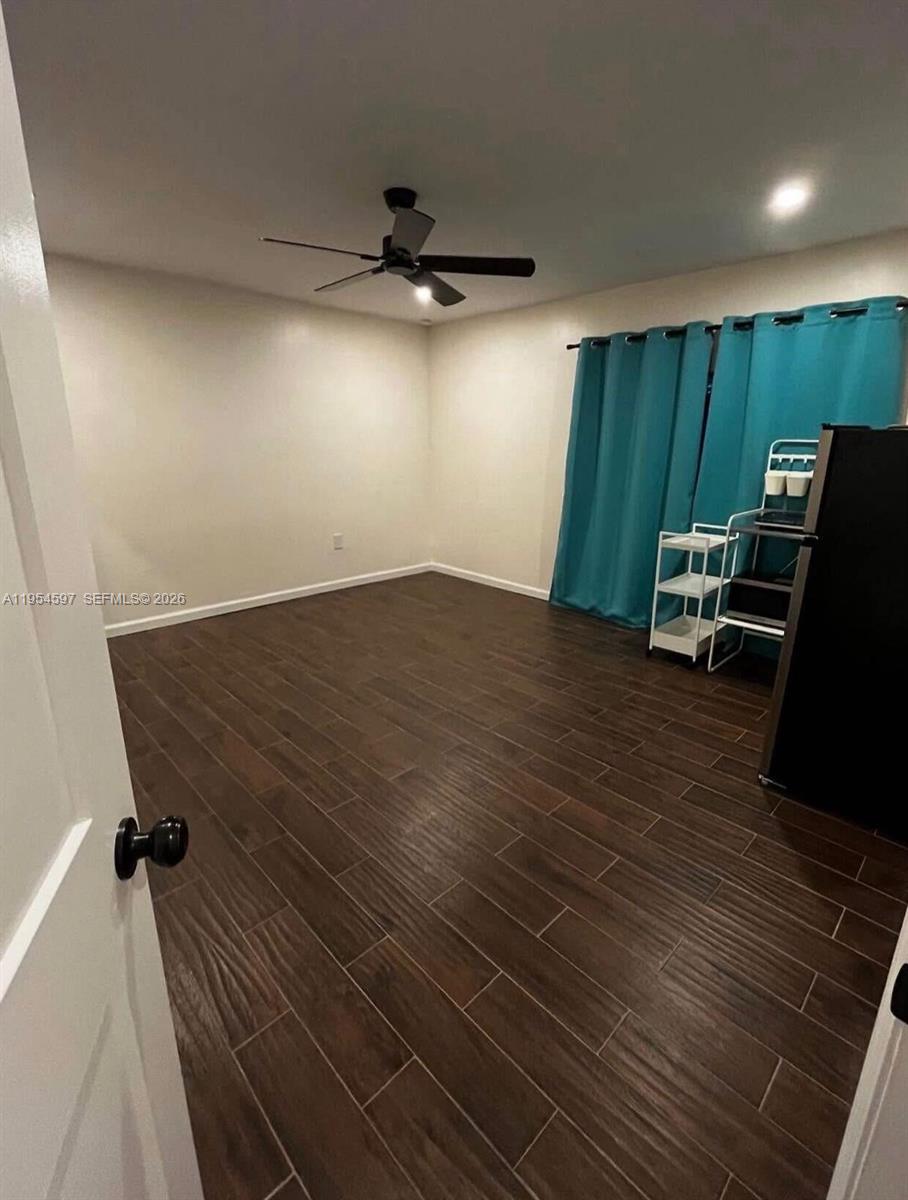 7305 Southwest 135th Court Miami, FL 33183 - Photo 2 of 8