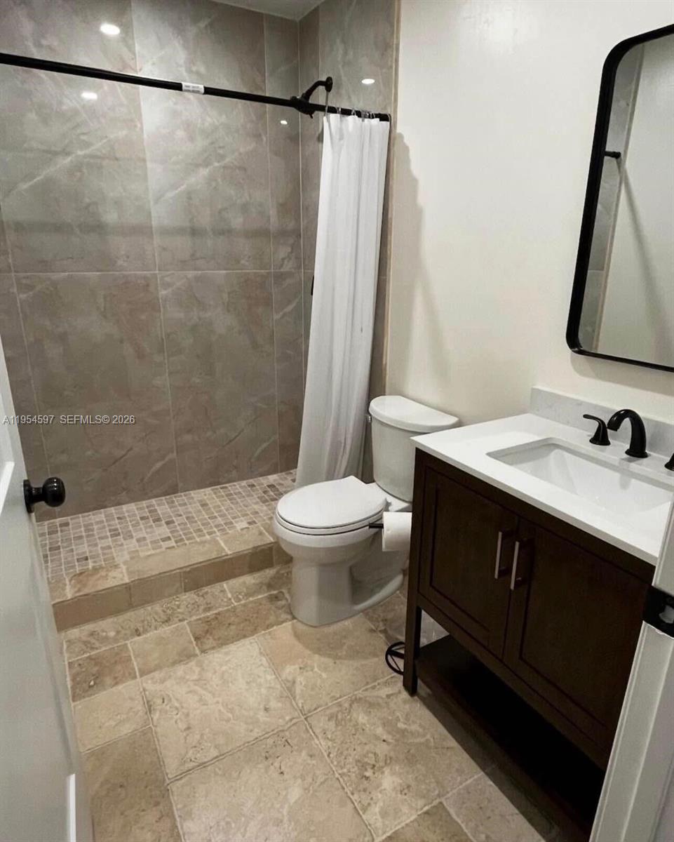 7305 Southwest 135th Court Miami, FL 33183 - Photo 5 of 8