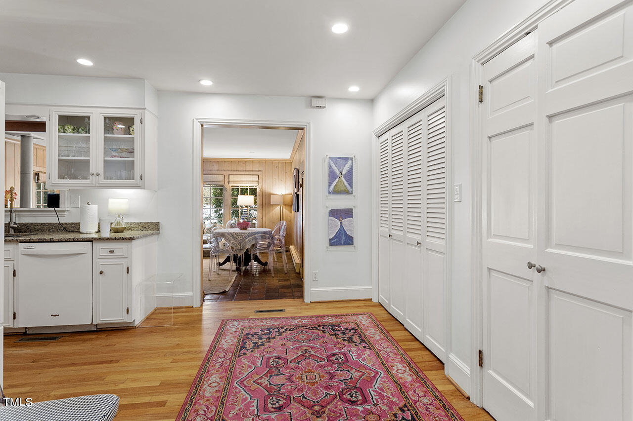 3305 Landor Road Raleigh, NC 27609 - Photo 17 of 39 3305 Landor Road_25