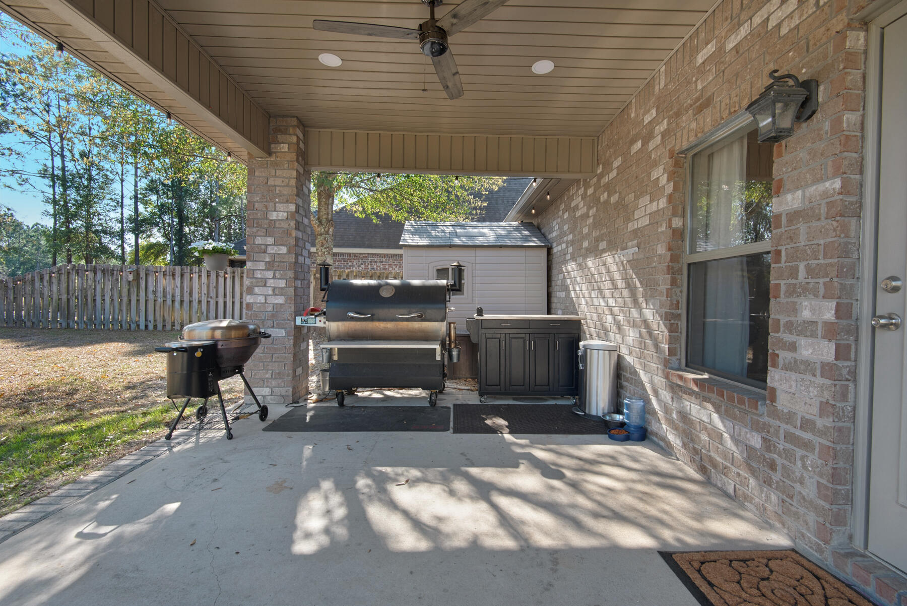 148 Concert Court Freeport, FL 32439 - Photo 33 of 40 148 Concert Court)20220303_119