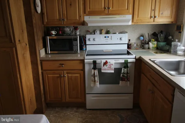 $150,000 | 398 Clear Creek Court, North Wales, PA 19454