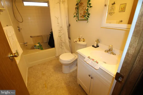 $150,000 | 398 Clear Creek Court, North Wales, PA 19454