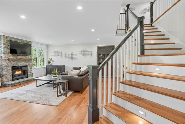 $2,749,900 | 2 Whisper Way, Hopkinton, MA 01748