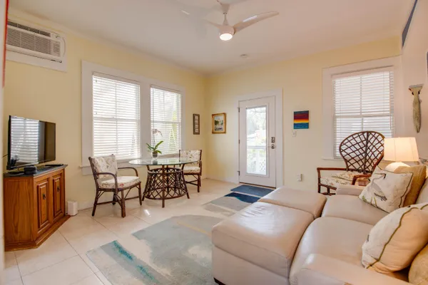 $525,000 | 1500 Seminary Street, Unit 2D, Key West, FL 33040