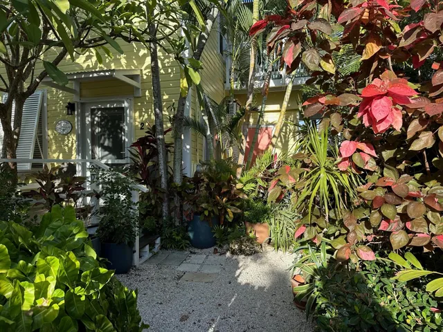 $550,000 | 1500 Seminary Street, Unit 2D, Key West, FL 33040