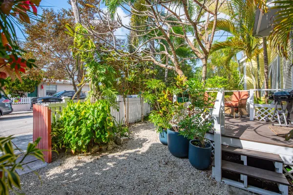 $525,000 | 1500 Seminary Street, Unit 2D, Key West, FL 33040