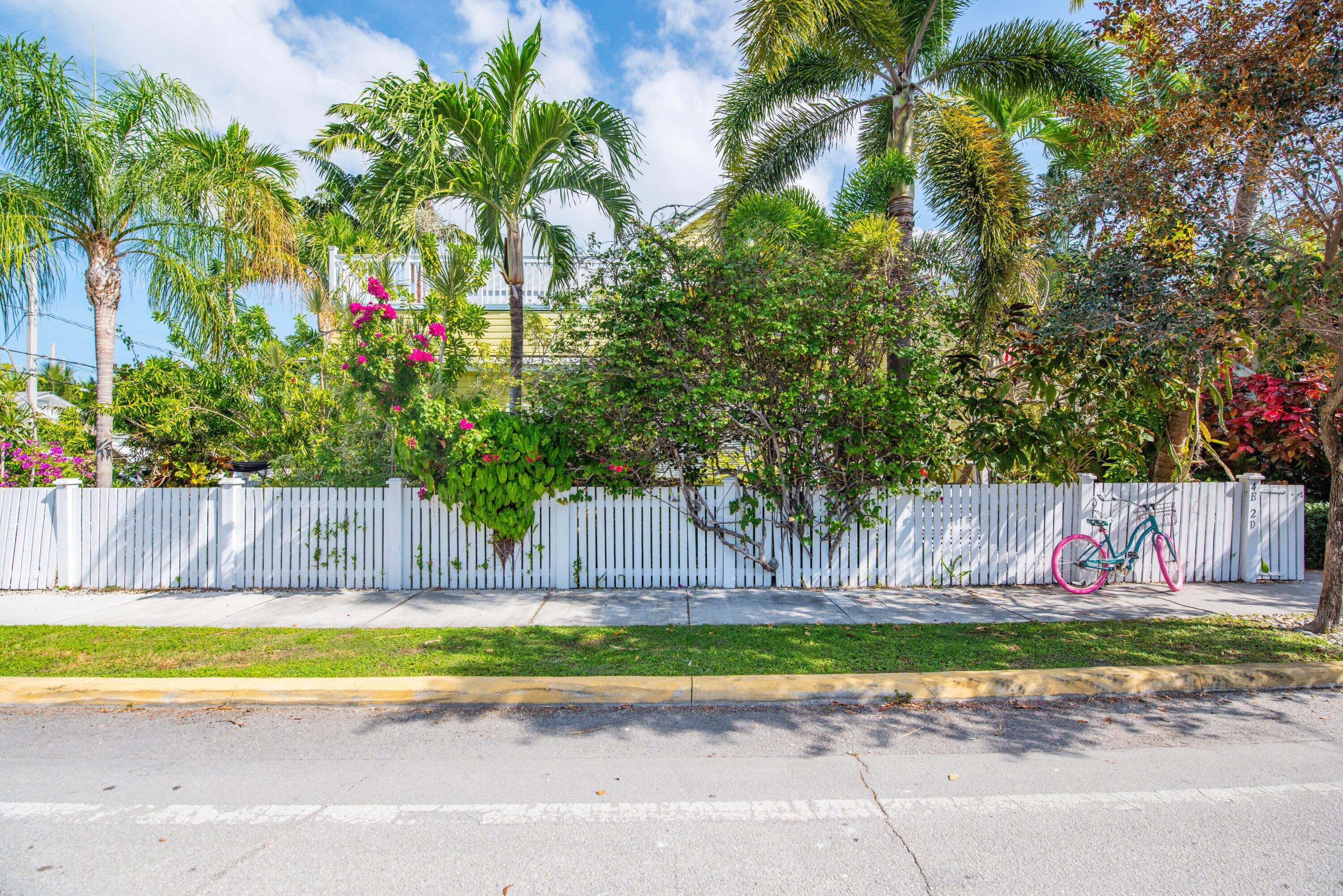 1500 Seminary Street, Unit 2D Key West, FL 33040 - Photo 6 of 20 011-1500SeminaryStreet-KeyWest-FL-33040-