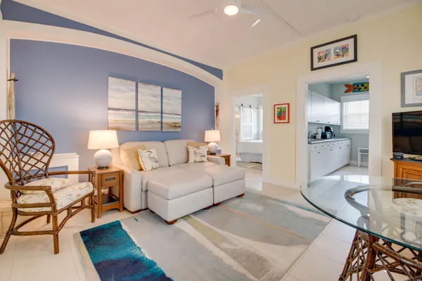 $525,000 | 1500 Seminary Street, Unit 2D, Key West, FL 33040