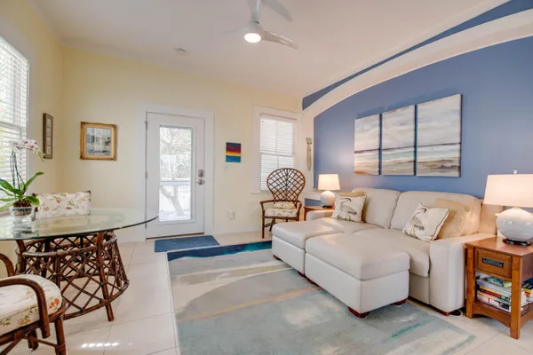 $525,000 | 1500 Seminary Street, Unit 2D, Key West, FL 33040