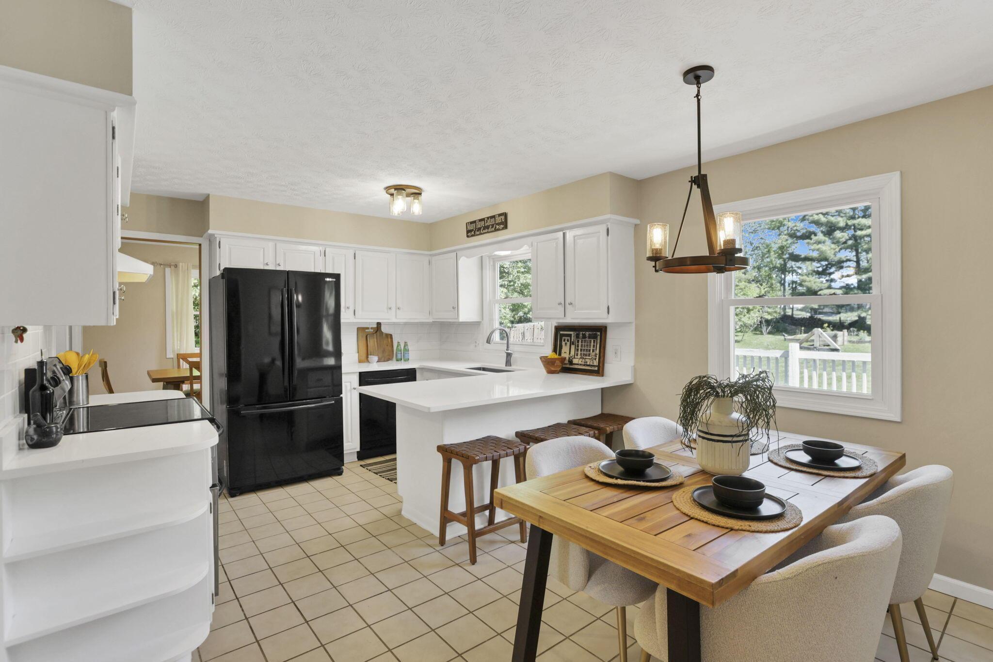 170 Ginder Road Northeast Lancaster, OH 43130 - Photo 26 of 70 Kitchen