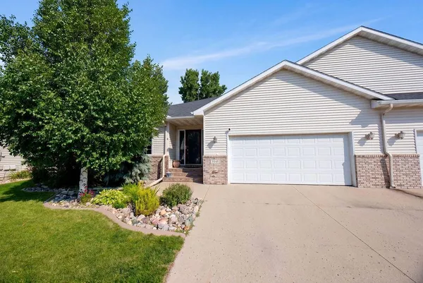 $405,900 | 3545 Woodbury Court South, Fargo, ND 58103