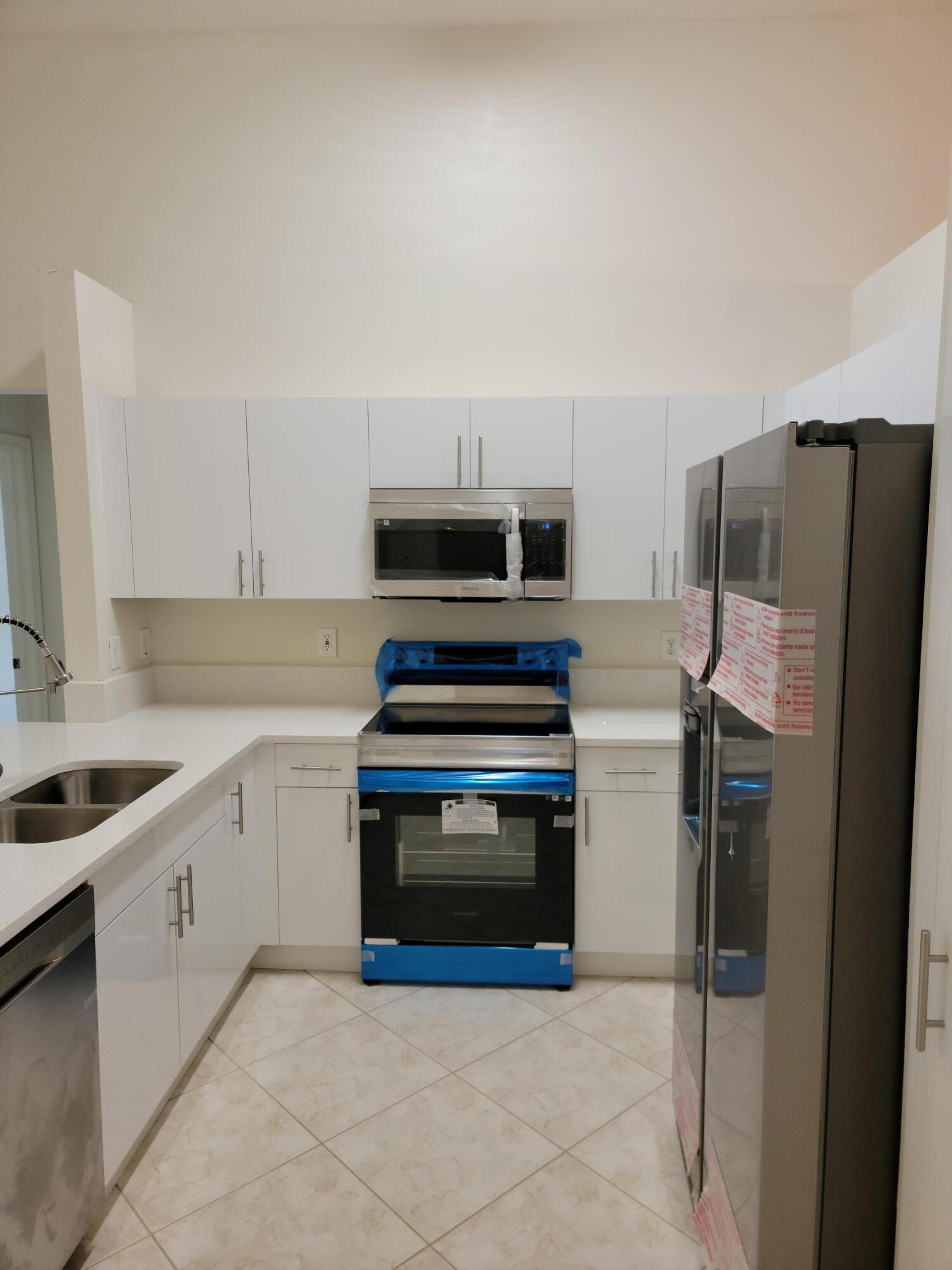 6767 Silver Ridge Lane Greenacres, FL 33413 - Photo 4 of 18 20230926_112252