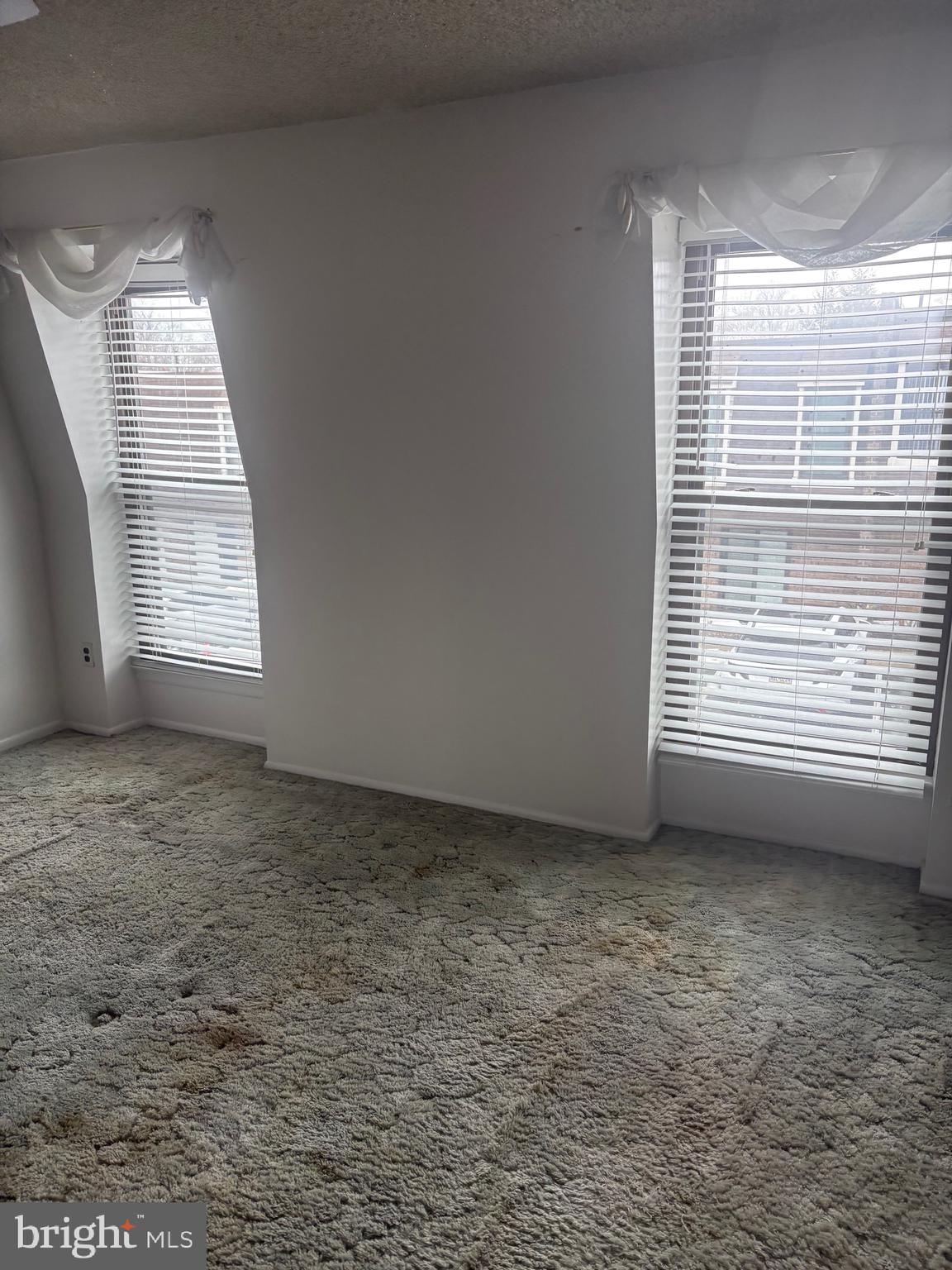 11829 Academy Road, Unit 29B Philadelphia, PA 19154 - Photo 24 of 33 an empty room with a window