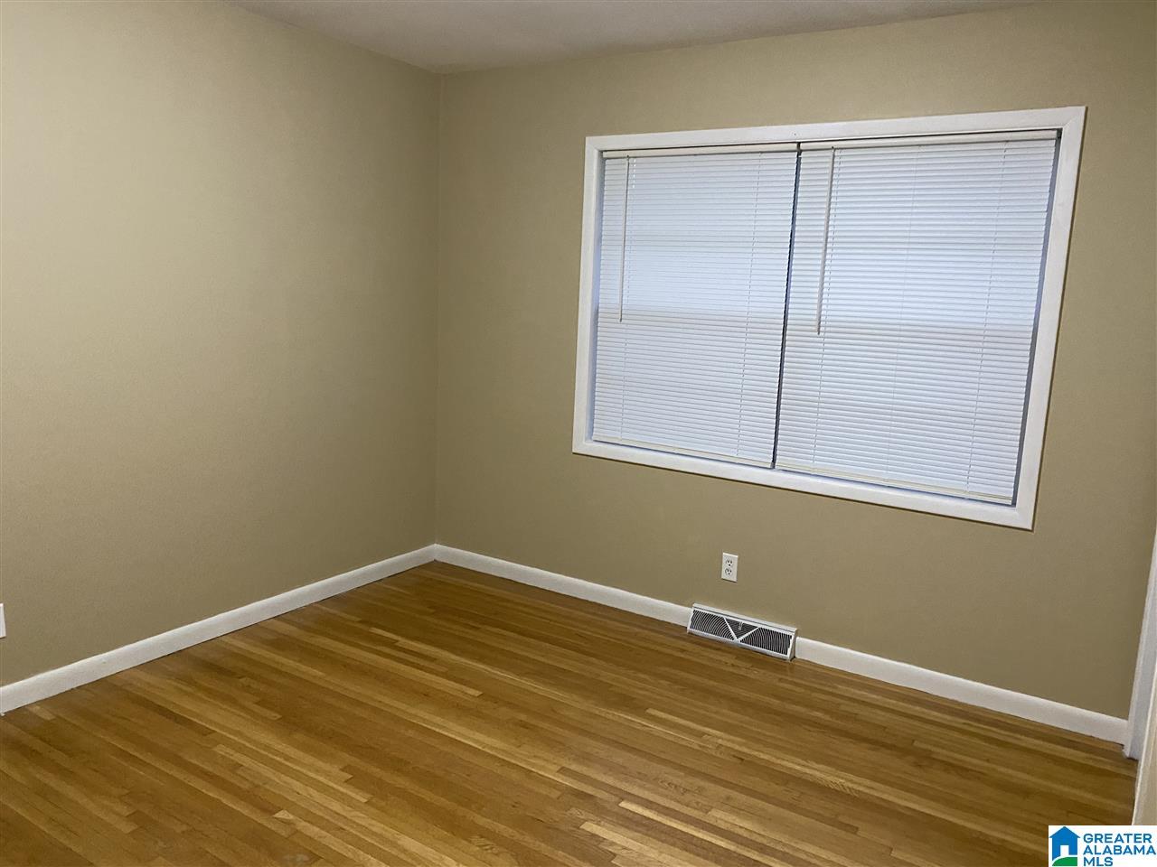 320 Susan Place Bessemer, AL 35023 - Photo 9 of 12