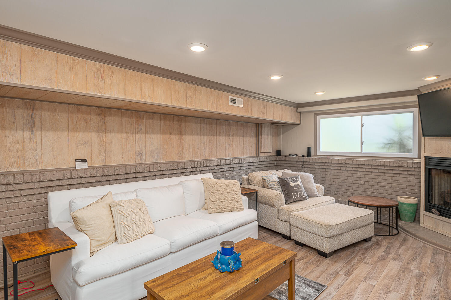 3902 Laird Lane Chattanooga, TN 37415 - Photo 19 of 41 Living Room - Lower Level