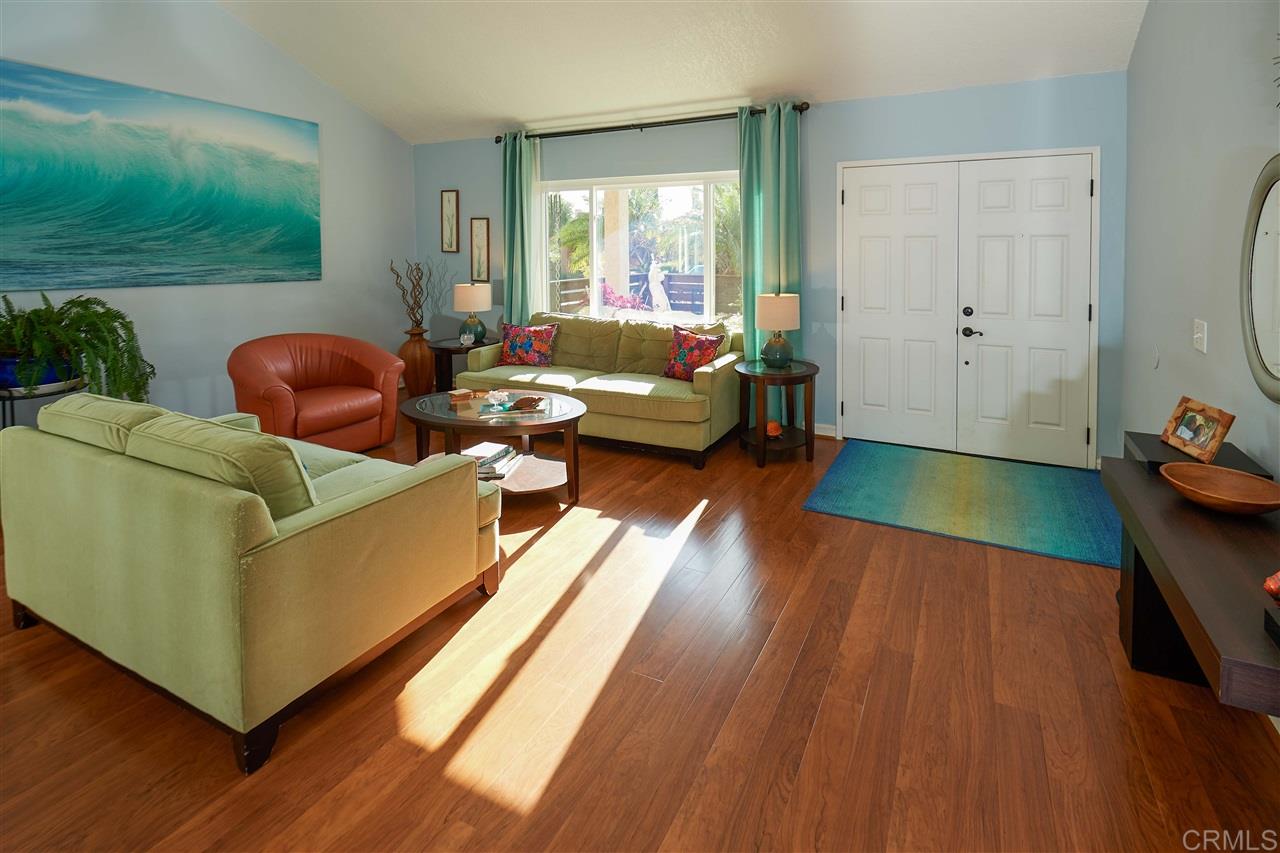 355 Chapalita Drive Encinitas, CA 92024 - Photo 11 of 22