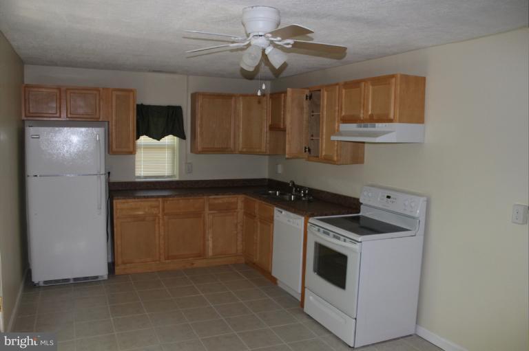 8489 New Cut Road Severn, MD 21144 - Photo 17 of 24 Kitchen