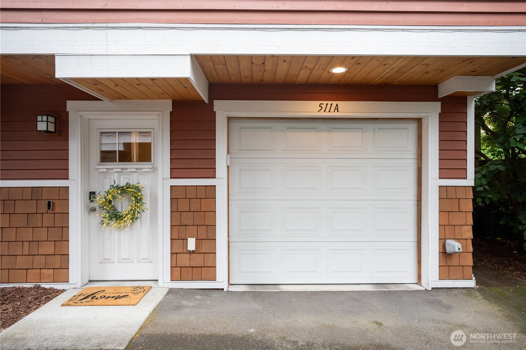 511 North 46th Street, Unit A Seattle, WA 98103 - Photo 2 of 34 Gallery Image 2