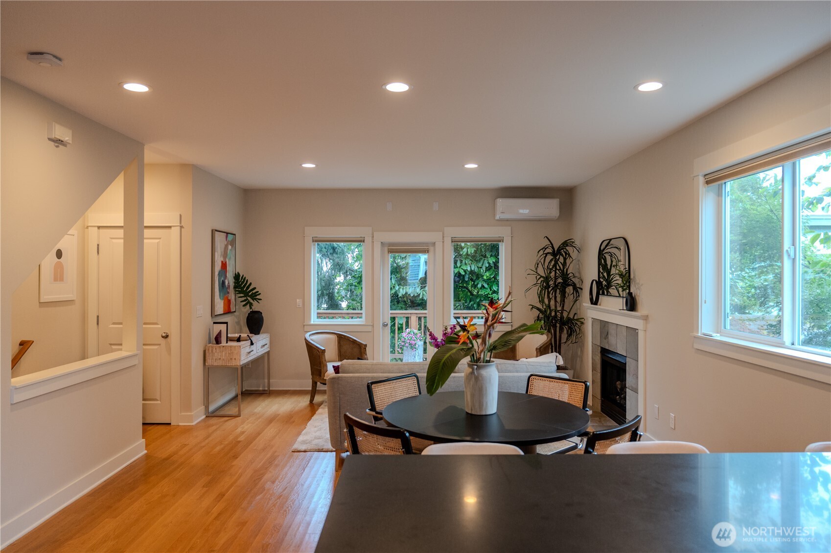 511 North 46th Street, Unit A Seattle, WA 98103 - Photo 7 of 34 Gallery Image 7