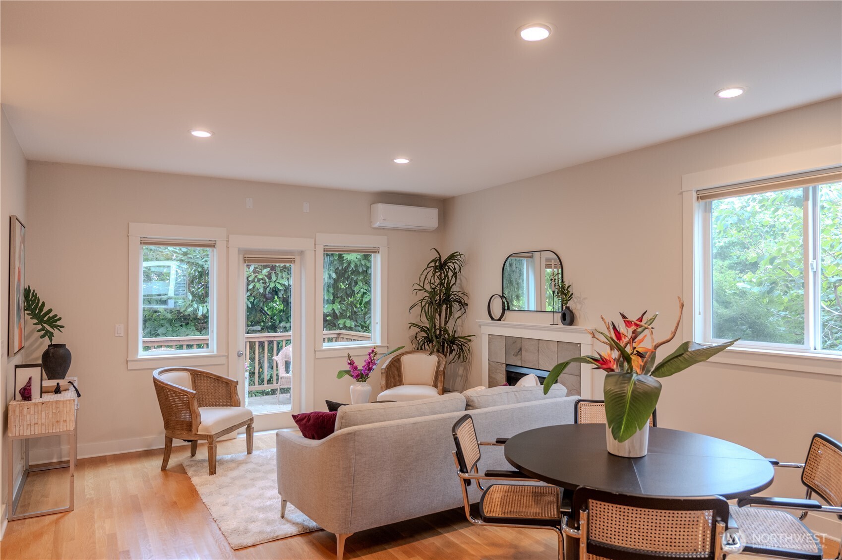 511 North 46th Street, Unit A Seattle, WA 98103 - Photo 8 of 34 Gallery Image 8