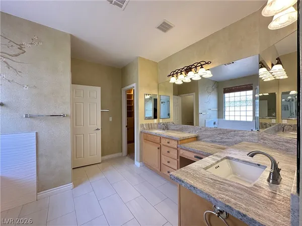 $2,995 | 10697 Bonnyhill Street, Las Vegas, NV 89141