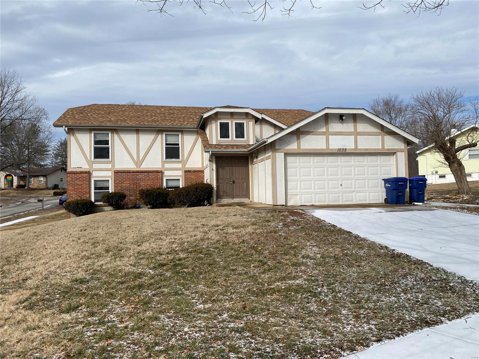 1035 Shadowoak Drive Ballwin, MO 63021 - Photo 1 of 14 Gallery Image 1