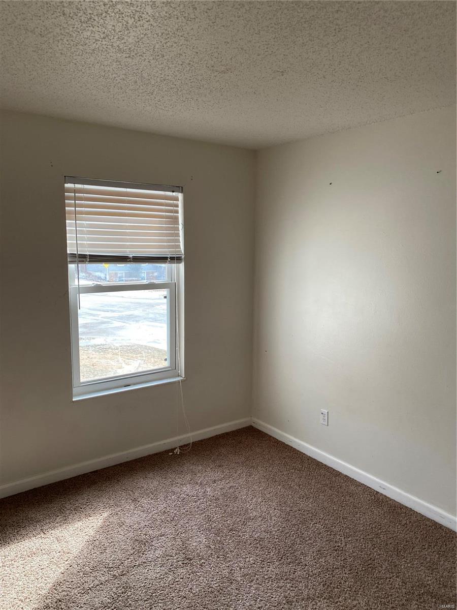 1035 Shadowoak Drive Ballwin, MO 63021 - Photo 9 of 14 Gallery Image 9