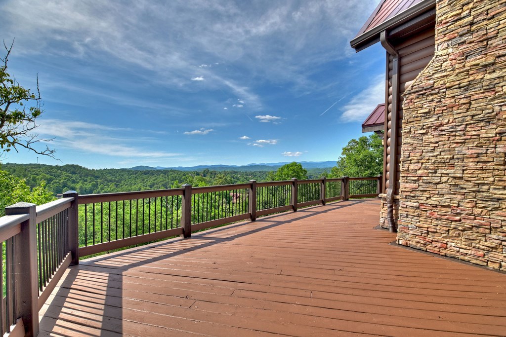 45 Flat Top Trail Murphy, NC 28906 - Photo 22 of 53 a view of a balcony with wooden floor