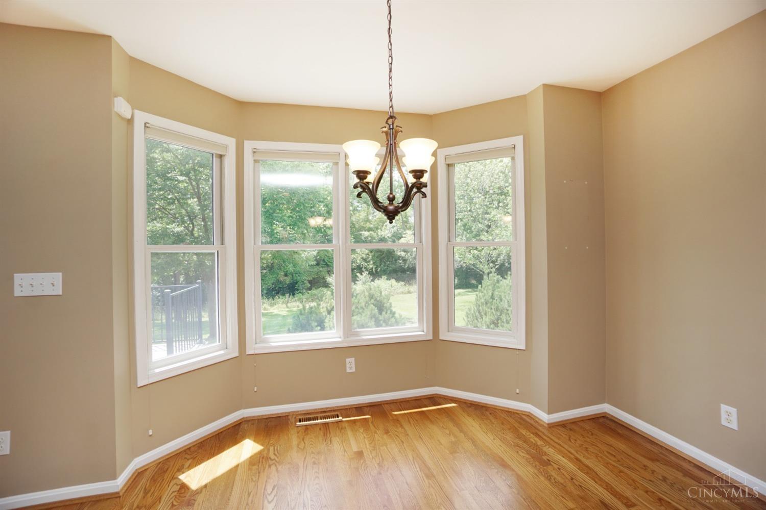 10031 Pebble Ridge Lane Cincinnati, OH 45252 - Photo 24 of 57 Gallery Image 24