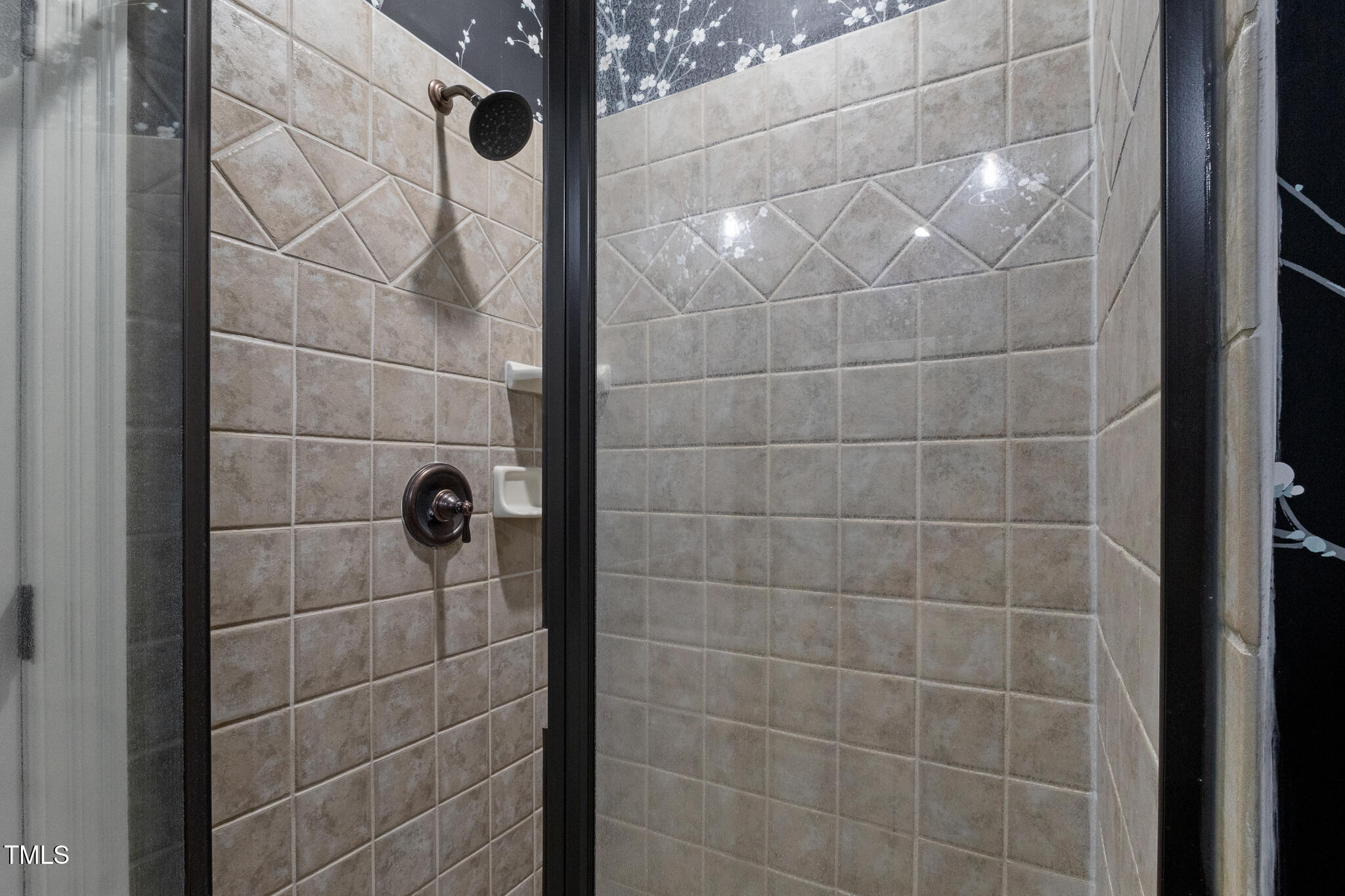 3016 Allansford Lane Raleigh, NC 27613 - Photo 64 of 93 095-IMG_1889