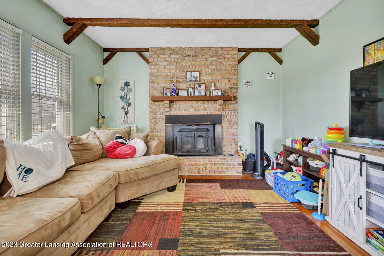 4910 Nixon Road Dimondale, MI 48821 - Photo 8 of 30 Open Ended Media-14