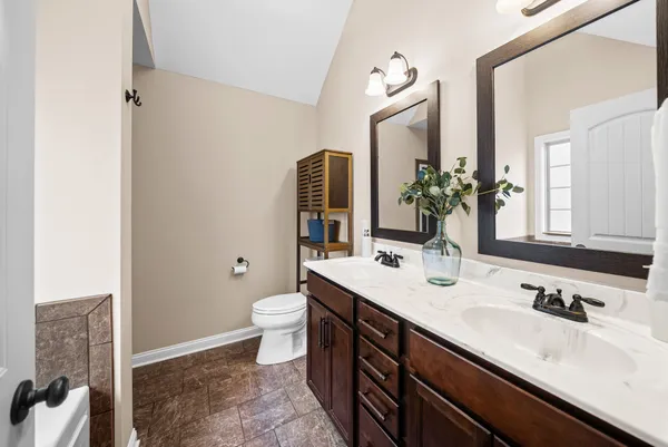 $355,000 | 3742 Tradewinds Terrace, Clarksville, TN 37040