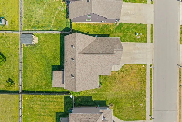 $355,000 | 3742 Tradewinds Terrace, Clarksville, TN 37040