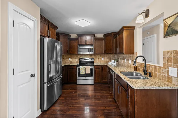 $355,000 | 3742 Tradewinds Terrace, Clarksville, TN 37040