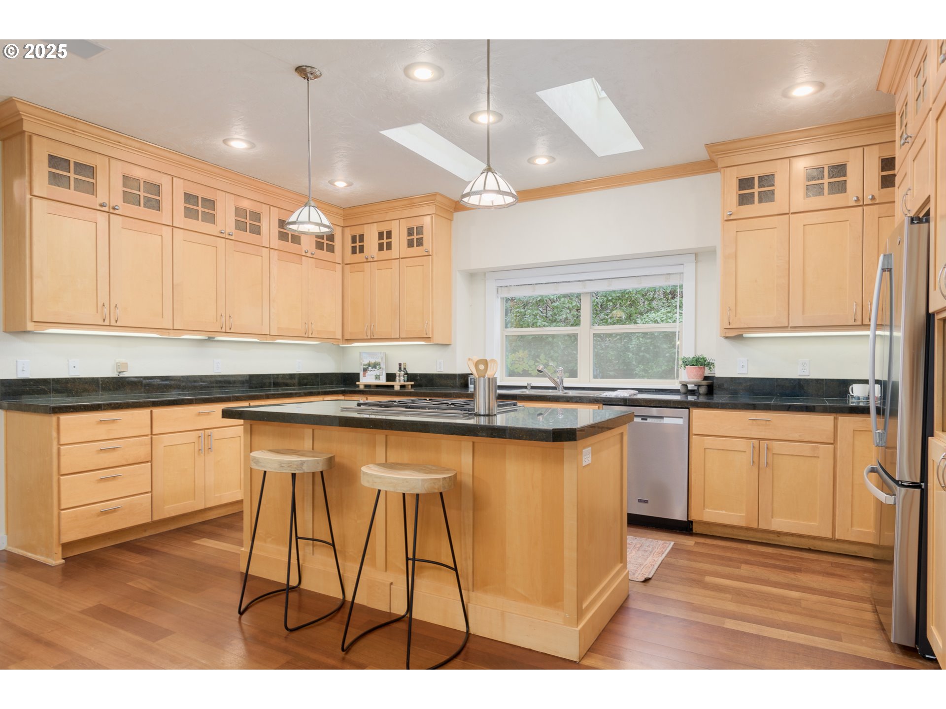 3520 Spring Boulevard Eugene, OR 97405 - Photo 13 of 47 Gallery Image 13