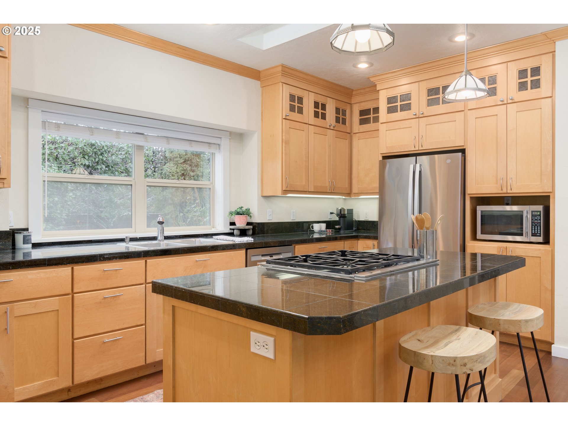 3520 Spring Boulevard Eugene, OR 97405 - Photo 14 of 47 Gallery Image 14
