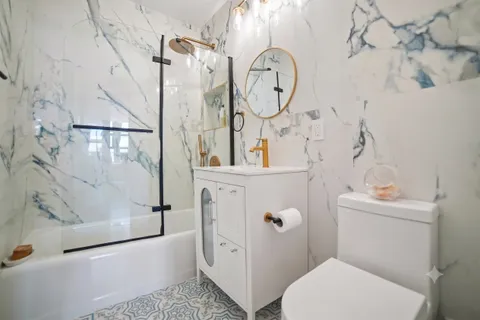 $700,000 | 6050 Boulevard East, Unit 9C, West New York, NJ 07093