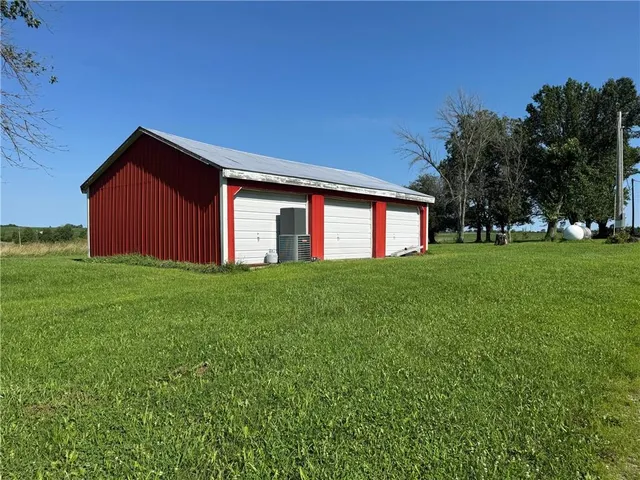 $850,000 | 24984 P Highway, Gallatin, MO 64640