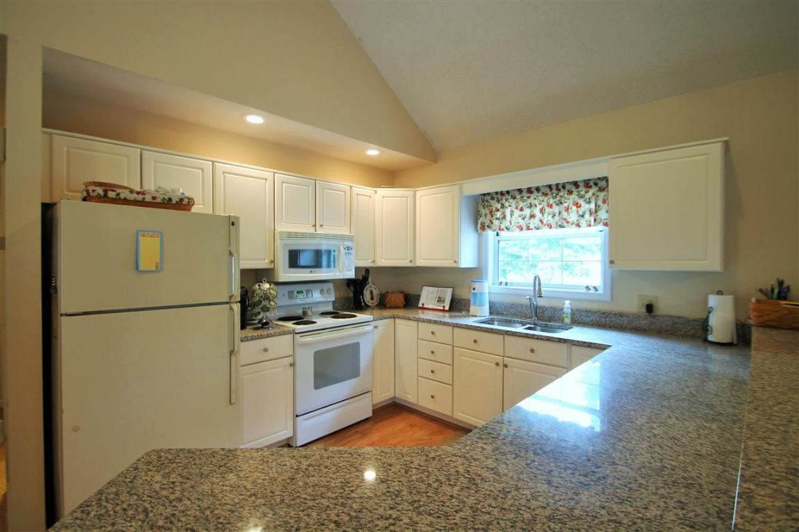 15058 Beacon Ridge Drive Seneca, SC 29678 - Photo 4 of 16 Gallery Image 4